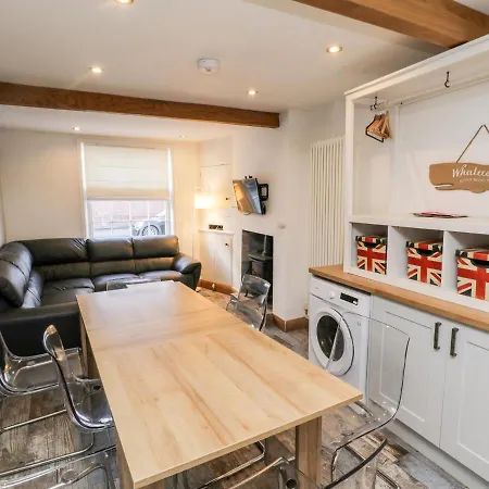Holiday home 11a Church Street *