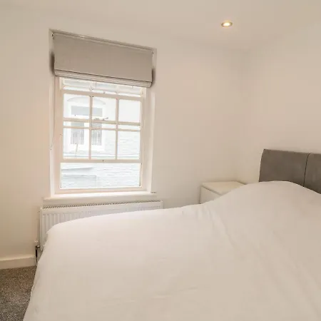 11a Church Street * Whitby