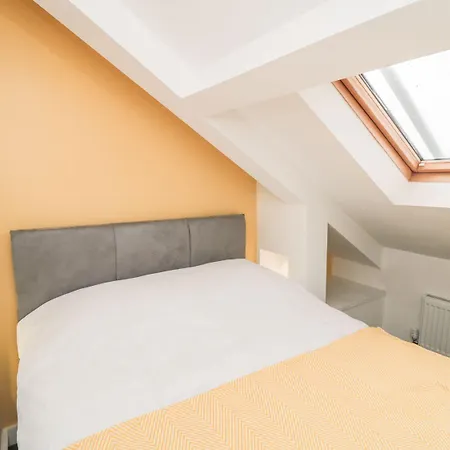 11a Church Street * Whitby